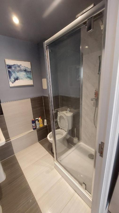 Modern Studio Maidstone - Redecorated Oct 2023 מראה חיצוני תמונה
