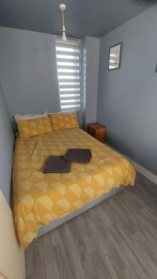 Modern Studio Maidstone - Redecorated Oct 2023 מראה חיצוני תמונה