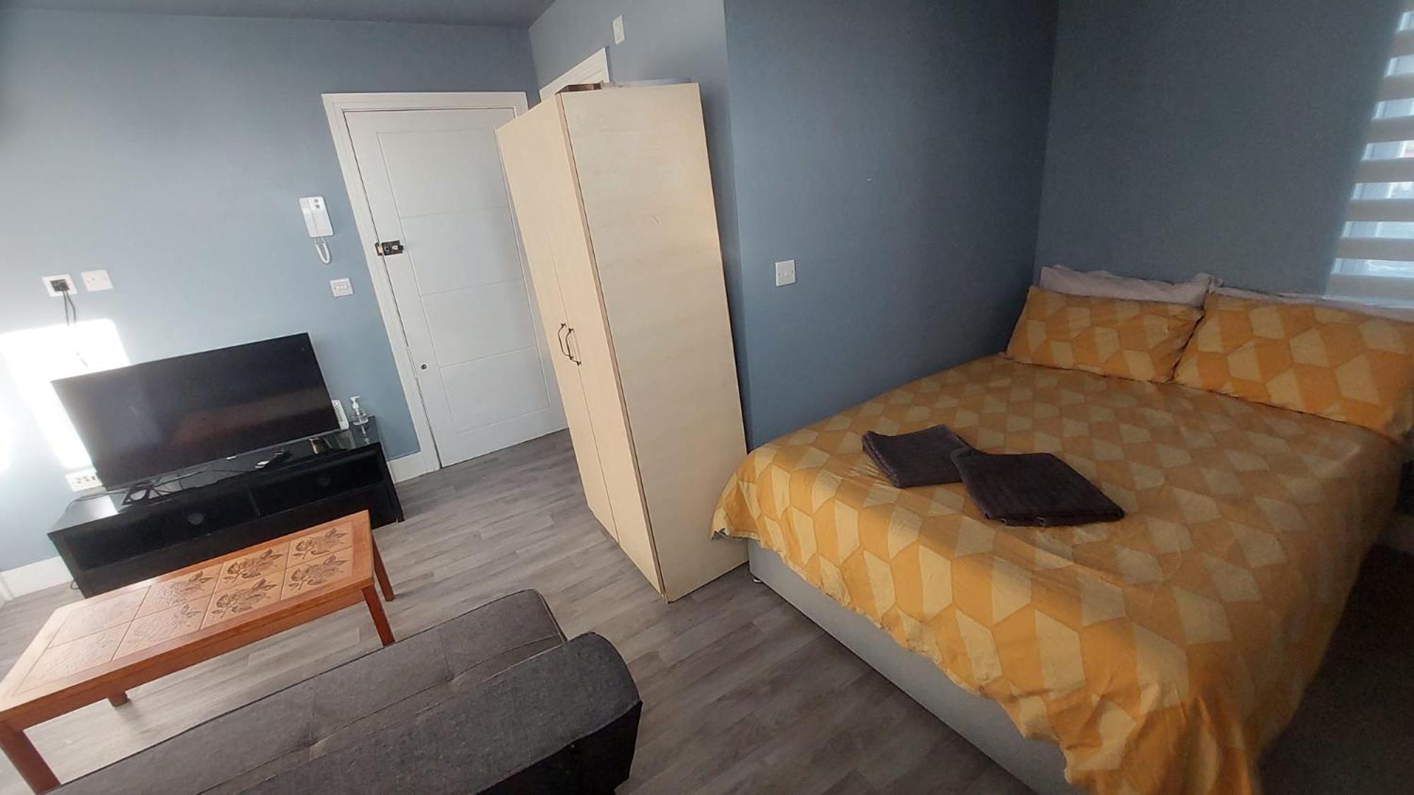 Modern Studio Maidstone - Redecorated Oct 2023 מראה חיצוני תמונה